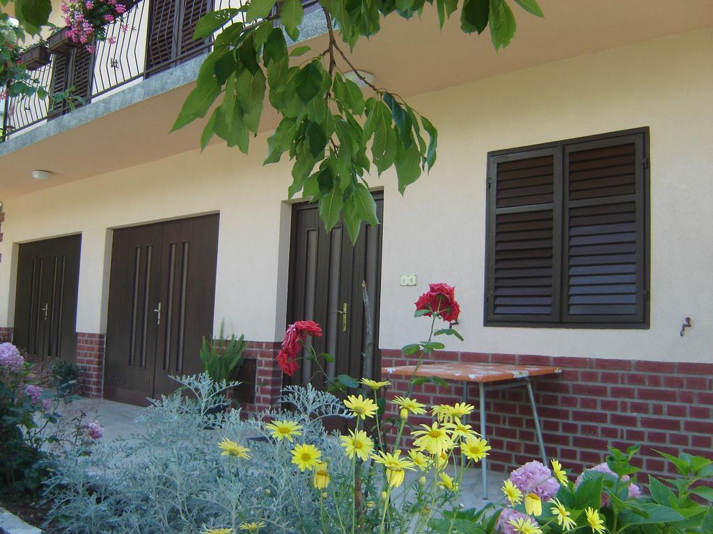 Apartments Grgorinic بولا المظهر الخارجي الصورة