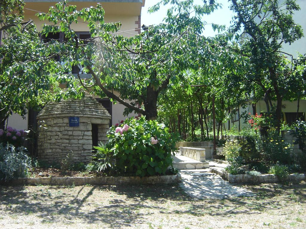 Apartments Grgorinic بولا المظهر الخارجي الصورة