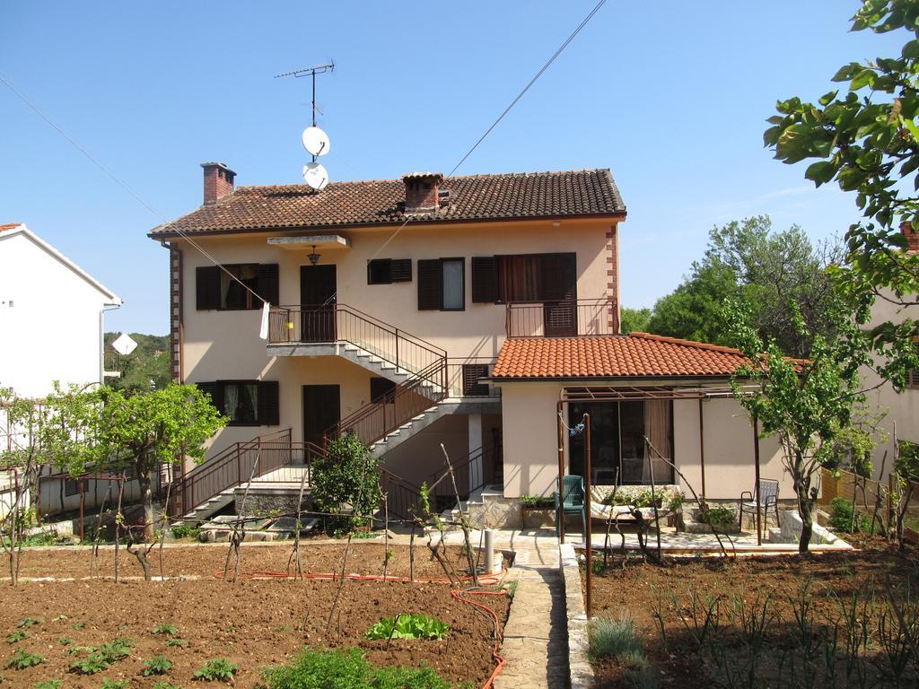 Apartments Grgorinic بولا المظهر الخارجي الصورة